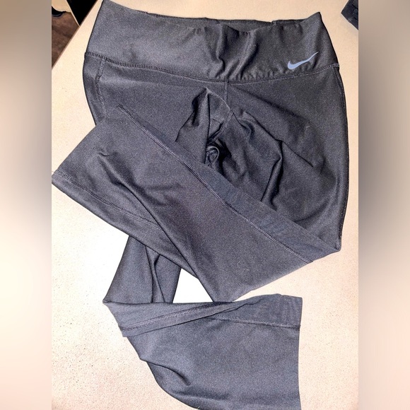 Nike Other - Nike Dri-Fit capris mesh on the sides